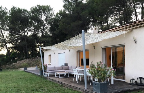 Auriol House | House in Provence 3 bedrooms