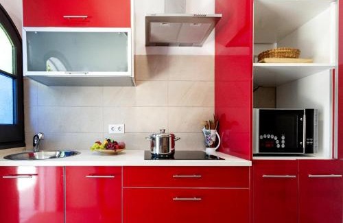 El Mas Bosca House | House in Roses near Aqua Brava Water Park