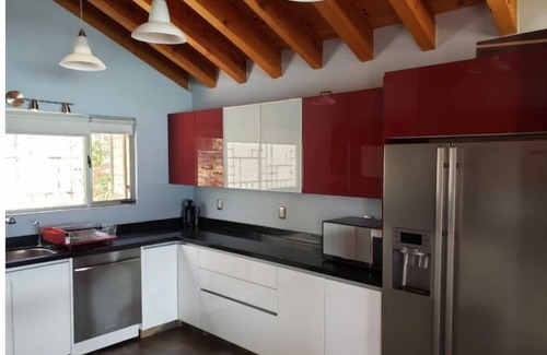 El Santuario House | House in San Gaspar with a view of the lake! A Treasure!