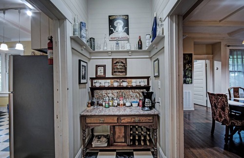 Greater Belhaven House | House in the Heart of Belhaven Near Everything