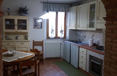Chianni House | house in the historic village in the Tuscan hills