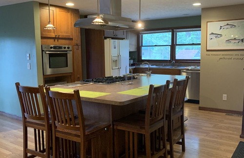 Wellston House | House in the Manistee National Forest
