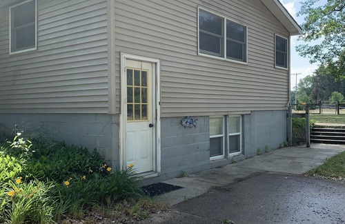 Wellston House | House in the Manistee National Forest