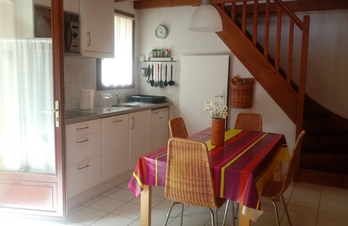 Saint-Julien-en-Born Condo | House in very quiet condominium near village center and ocean