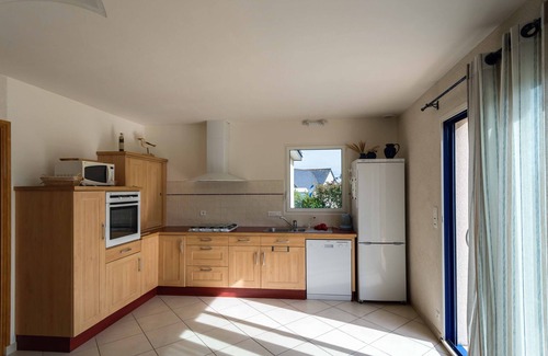 Plouescat House | House Ind. recent 100 meters from the sea and sandy beaches, internet