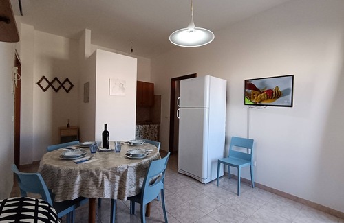 Lido Marini Apartment | House Laura 100m from the sand