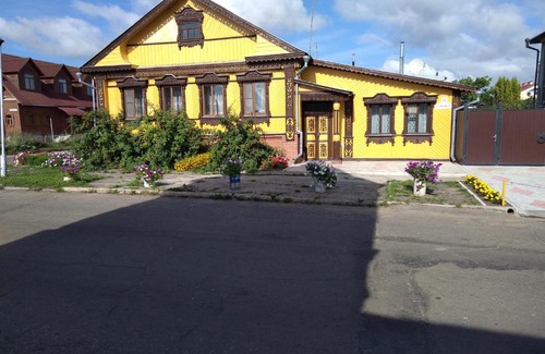 Suzdal House | House near Monastery