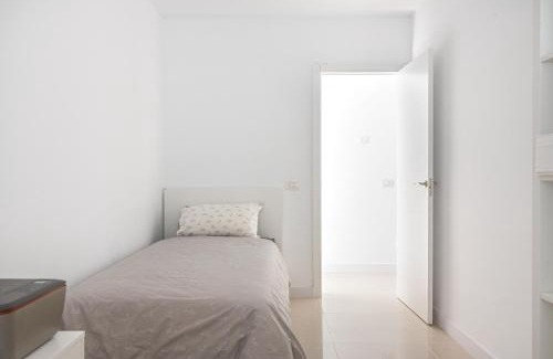 La Jaca House | House near the beach w sea view, jaca