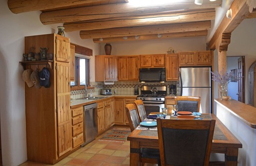 Taos House | House of the Turquoise Gate 360 Degree Views with Enclosed Yard