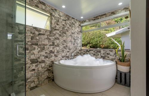 Santa Rosa House | House of Turri Suite Views Terrace & Jacuzzi