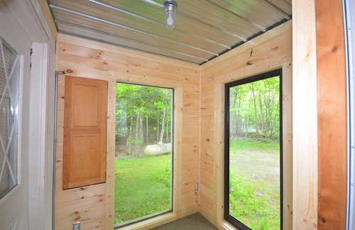 Traverse City House | House on sandy beach in Omena. Budget friendly. Pet ok. Sunrise views.