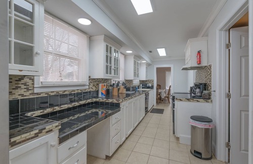Rock Hill House | House on Shurley - in a quiet neighborhood