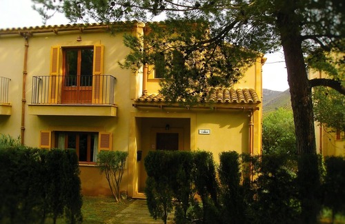 Betlem de Marina House | House on the Coast with Mountain Views, Pool & Tennis Court