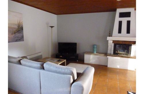 Trevou-Treguignec House | House on the Pink Granite Coast in Brittany