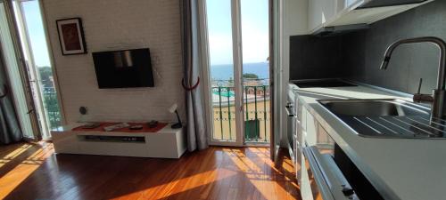 Sant'Ilario Apartment | House Orizzonte - Casa Bianca