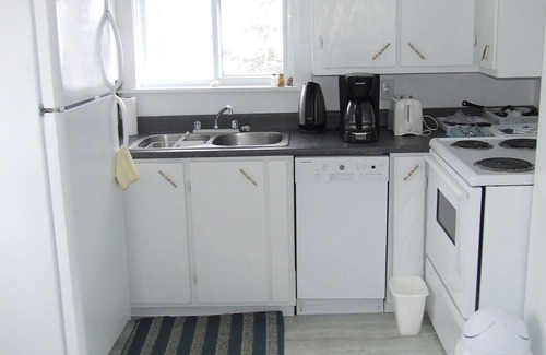 Twillingate House | House overlooking fishing cove, great hiking trails close by