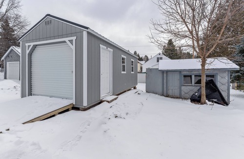 Ironwood House | House perfectly located for your next trip to to the U.P. Michigain