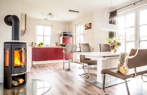 Fuhlendorf House | House Rose, luxury vacation home in Fuhlendorf for 4 people with sauna and beach chair