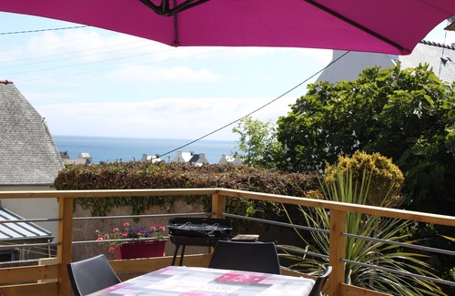 Poulgoazec House | House Sea View