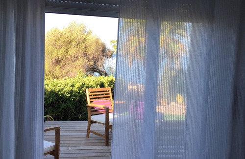 Casaglione House | HOUSE SEASIDE HOLIDAY FEET IN THE WATER