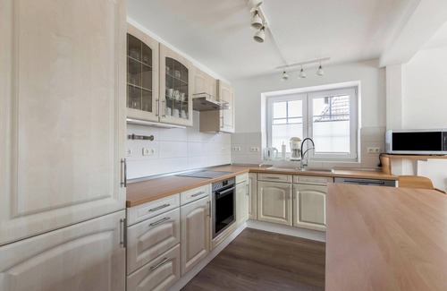 Tating House | House Sommerwind iii near the North Sea with Fireplace, Wi-Fi, Garden, Terrace & BBQ