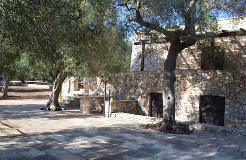 Santa Maria di Leuca House | House surrounded by an olive grove