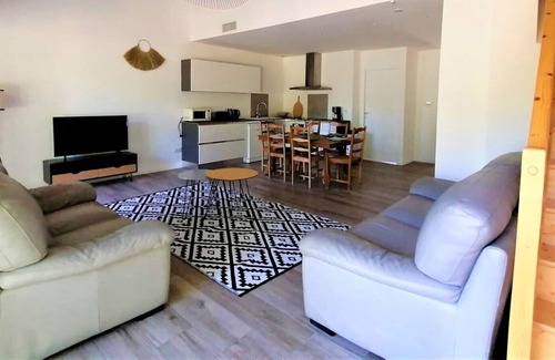 Salles House | House T4 Rooms - near downtown