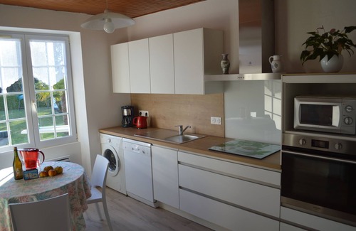 Fouesnant House | House/Villa - FouesnantHouse with garden