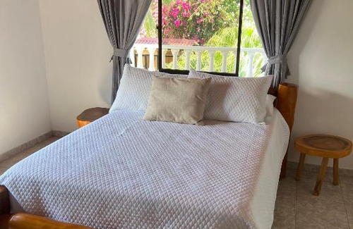 Santa Veronica House | House Villa Las Marias