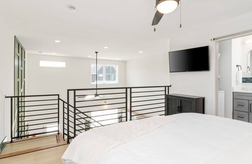 Clarksville House | House with a loft in Clarksville/ Nashville!
