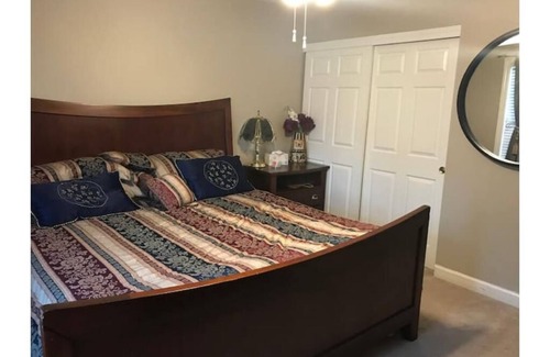 Franklin House | House with All amenities with 4 BRs and 3 Baths.