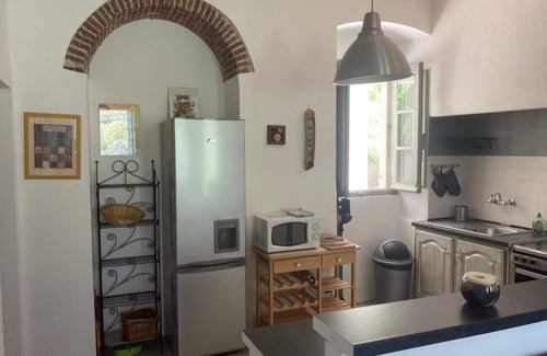 Rogliano Apartment | House with beautiful sea and mountain views, garden, air conditioning,