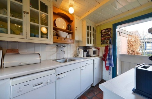 Westenschouwen House | House with character in Amsterdamse School architecture