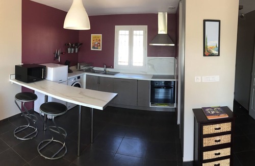 Esparron-de-Verdon House | House with magnificent view of the Provençal hills, surrounded by three lakes