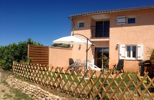 Esparron-de-Verdon House | House with magnificent view of the Provençal hills, surrounded by three lakes