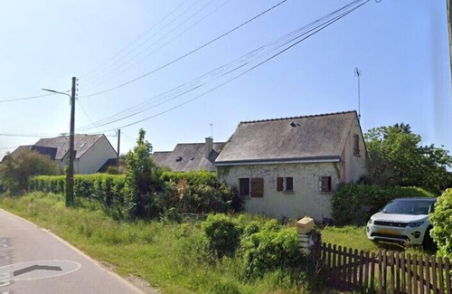 Penvins House | House with garden close to the sea