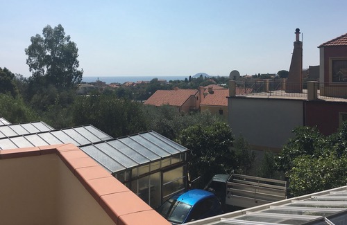 Ceriale Apartment | House with garden