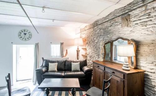 Menufontaine House | House with jacuzzi in Menufontaine, 180 m² for 8 people.