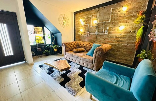 El Poblado House | house with jacuzzi near lleras park