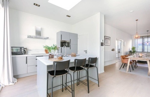 Deurne House | House with large and sunny terrace