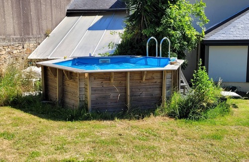 Rive Droite House | House with large garden, covered and open terrace, small swimming pool