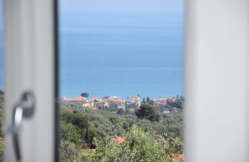 Serreta House | House with large garden overlooking the sea