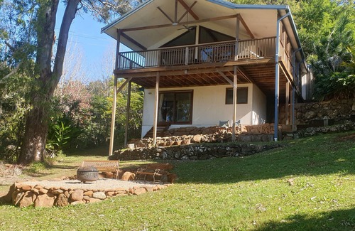 Ewingsdale House | House with large saltwater pool fabulous views firepit on acreage close to Byron