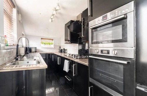 Failsworth House | House With Modern Interior, Conveniently Located