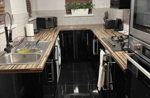 Failsworth House | House With Modern Interior, Conveniently Located