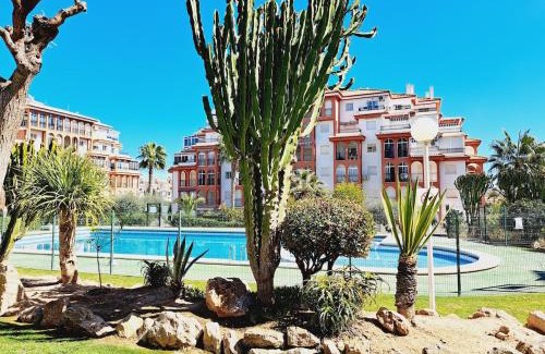 Torrevieja Apartment | House with palm tree