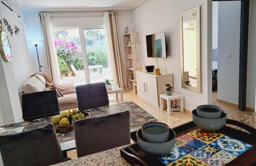 Torrevieja Apartment | House with palm tree