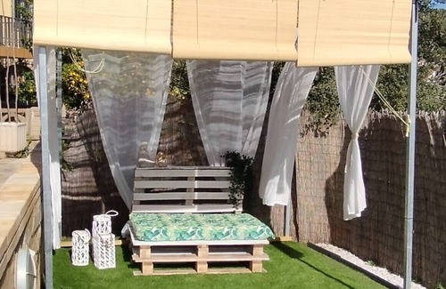 Santa Susanna Ski Chalet | House with private pool, barbecue and free wifi approx. 3 km from the beach