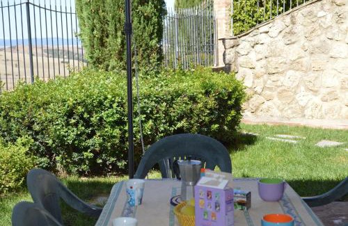Asciano House | House with private garden in the Crete Senesi