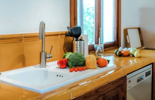 Arta House | House with private pool, tennis court, 2 bedrooms, 1 bathroom, outdoor shower